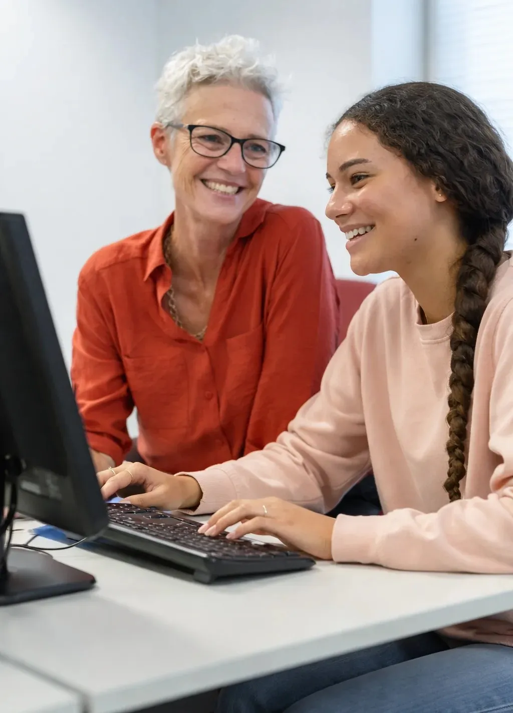 Mentor and participant using Work Sync together.